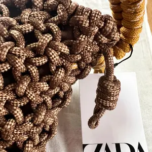Bolsa de Mão em Tricô