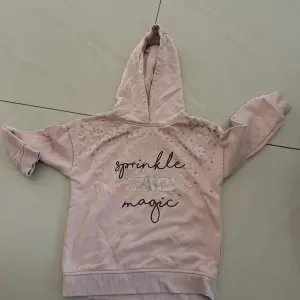 Pull a capuche pour fille 