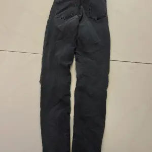 Jeans trouer pour femme 