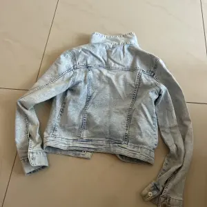 Veste en jean pour fille 