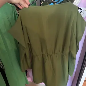 Verte ver militaire 
