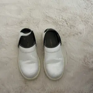 Chaussures de travaille pour femme 